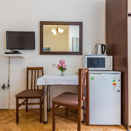 Mila In Old Town Centre Apartment Zadar